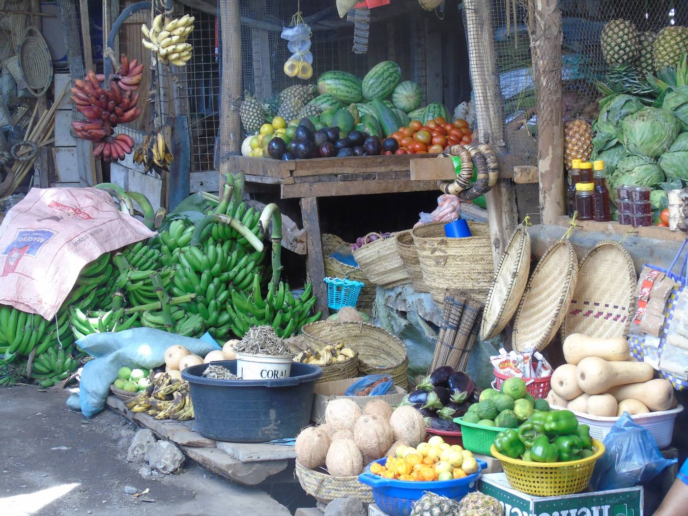 Un étal du marché de Mto wa Mbu