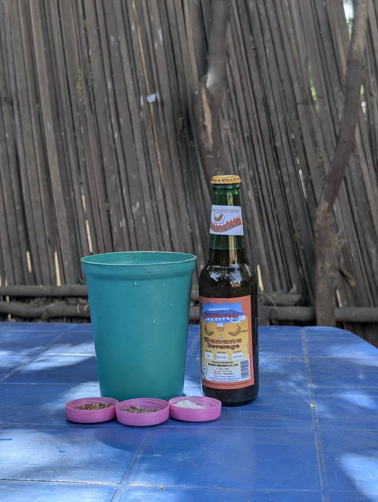 Une bière de banane locale